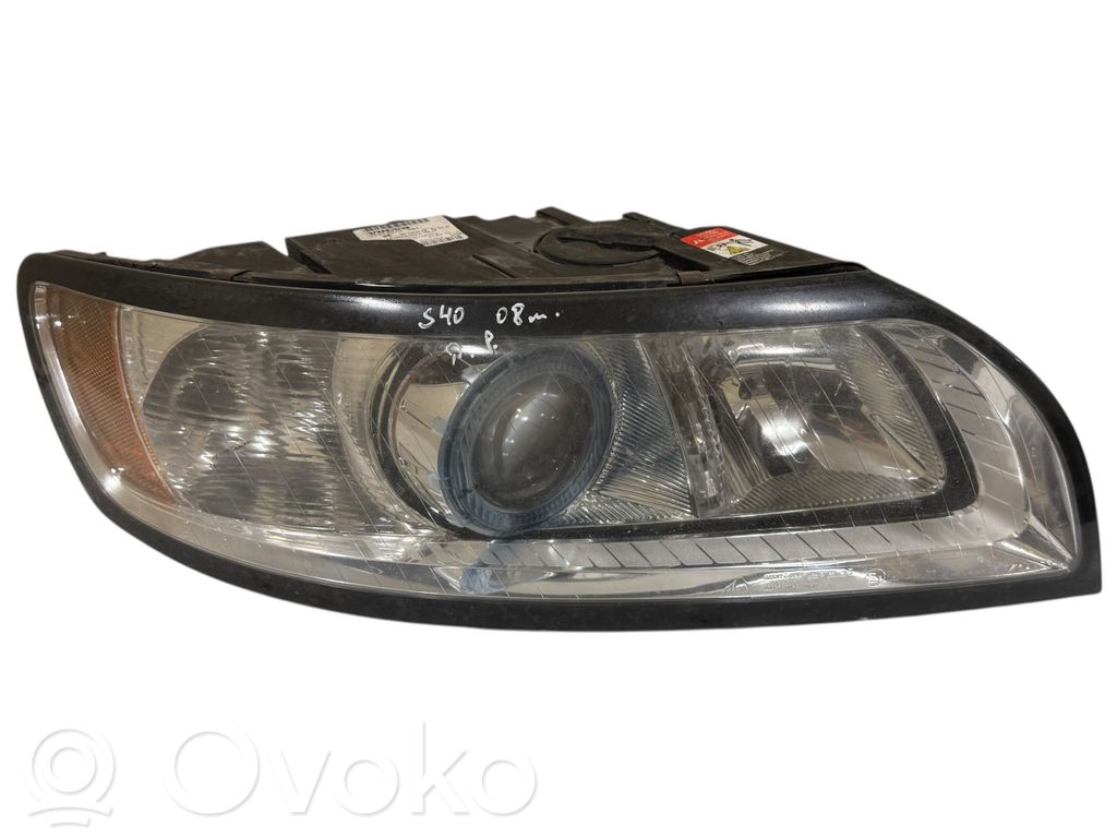 Volvo S40 Lampa przednia 