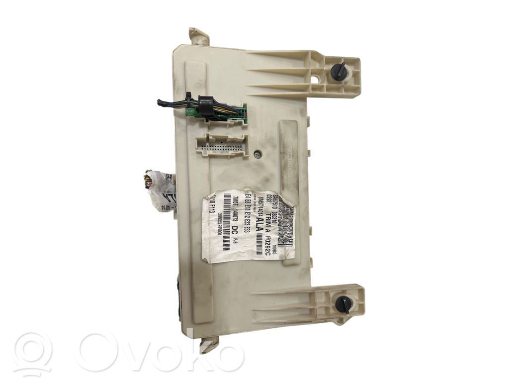 Ford C-MAX I Fuse module 