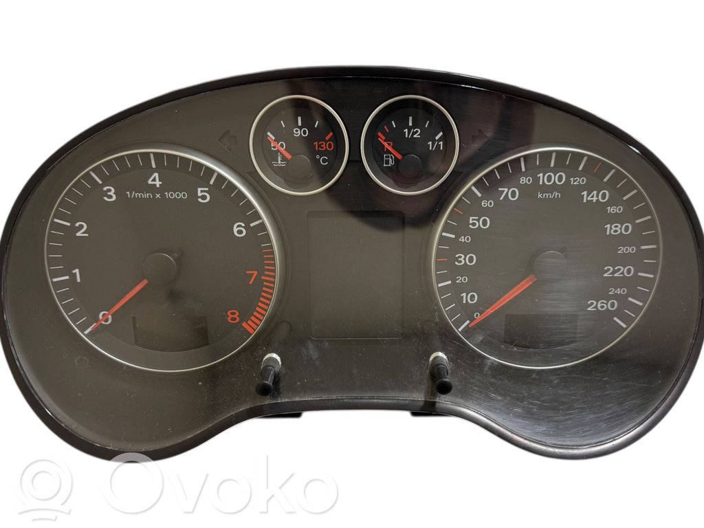 Audi A3 S3 8P Licznik / Prędkościomierz 