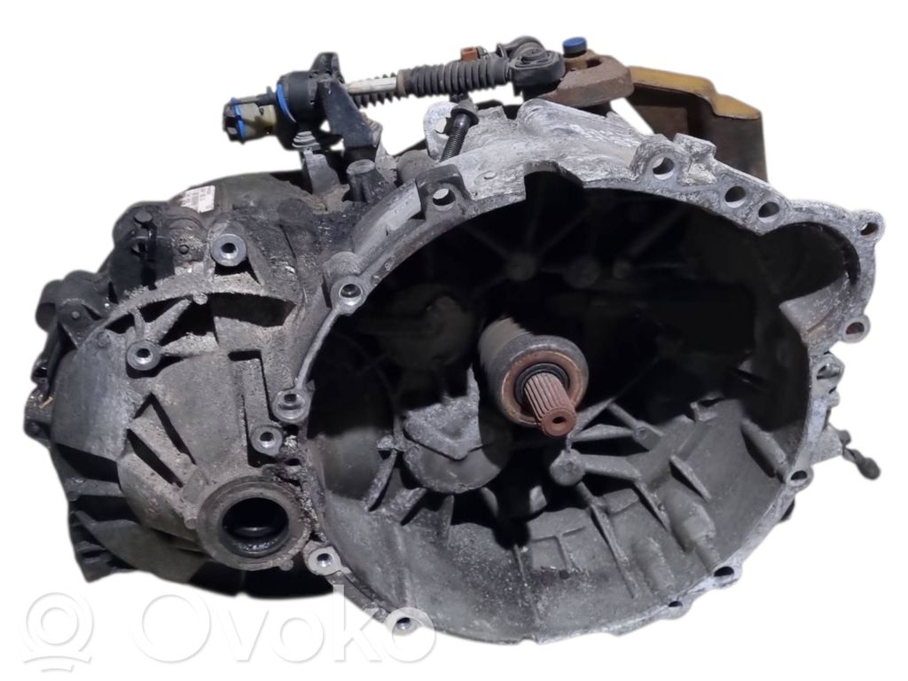 Volvo V70 Scatola del cambio manuale a 6 velocità 