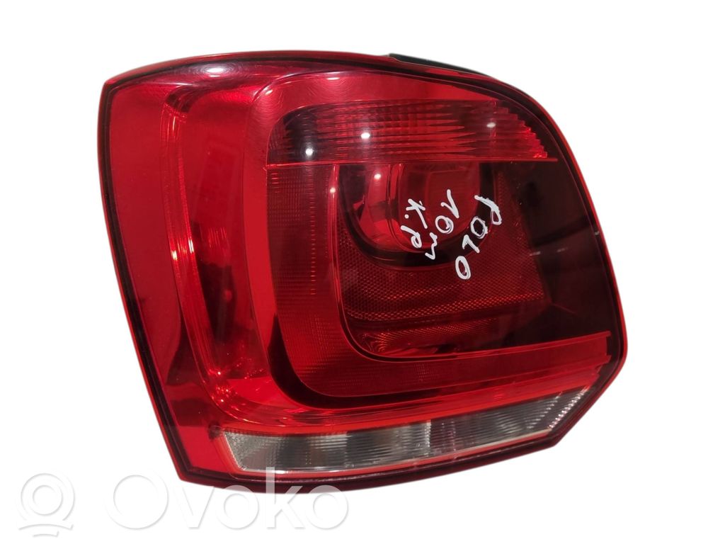 Volkswagen Polo V 6R Lampa tylna 