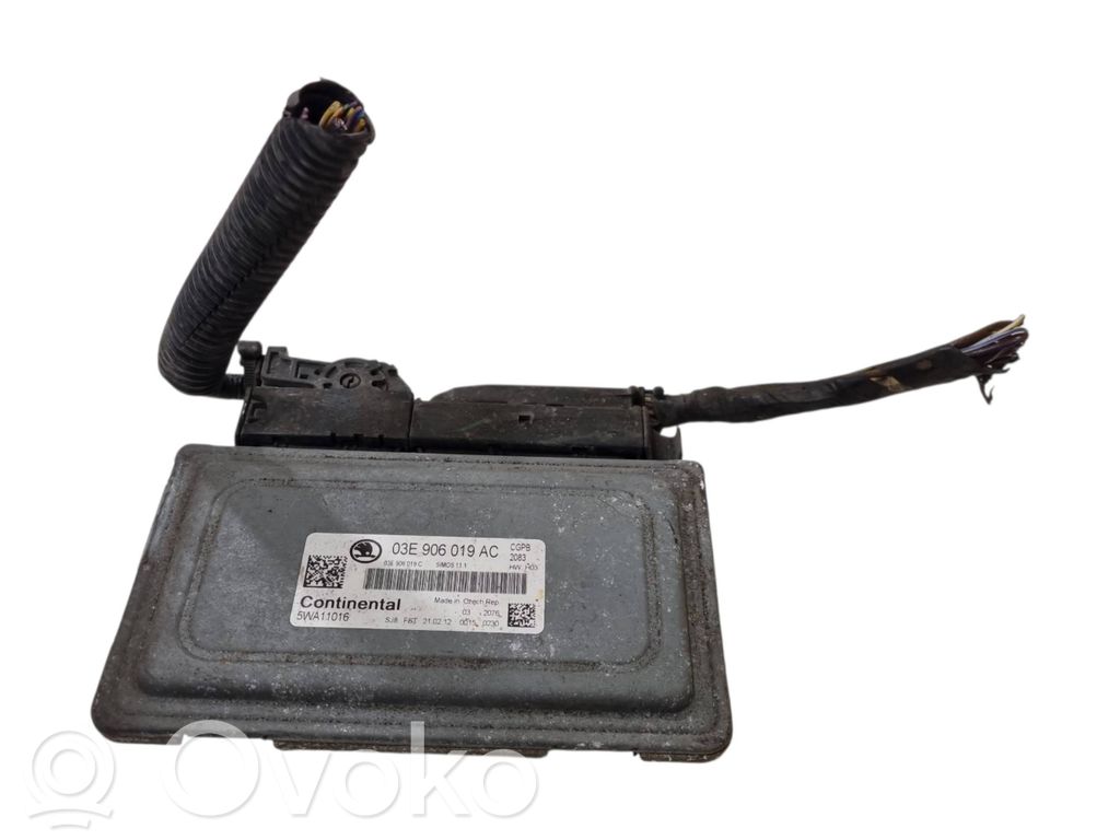 Skoda Fabia Mk2 (5J) Engine control unit/module ECU 