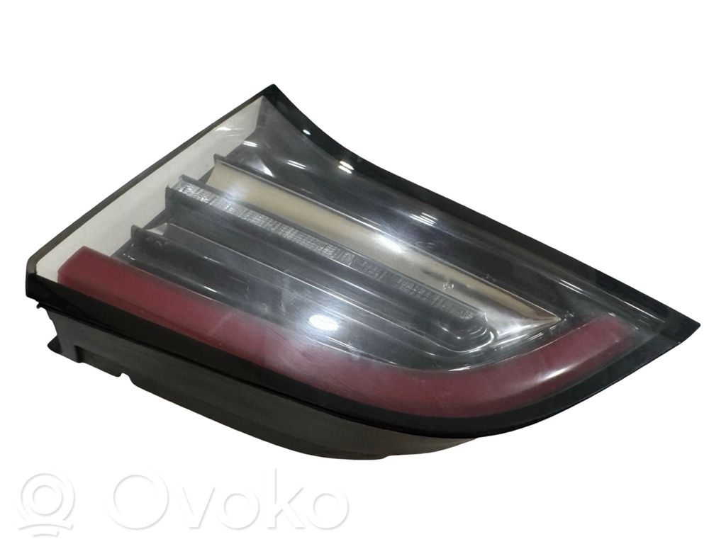 Tesla Model 3 Tailgate rear/tail lights 
