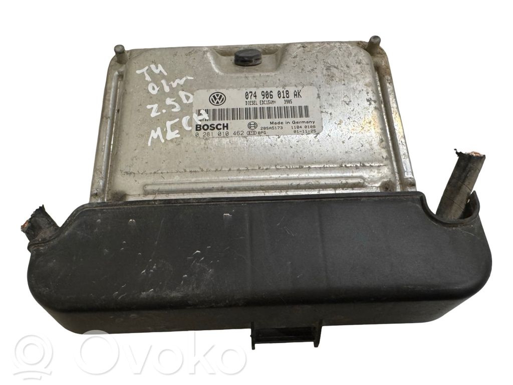 Volkswagen Transporter - Caravelle T4 Engine control unit/module 
