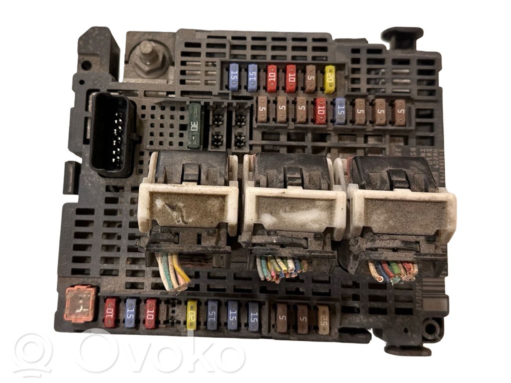 Peugeot 508 Fuse module 