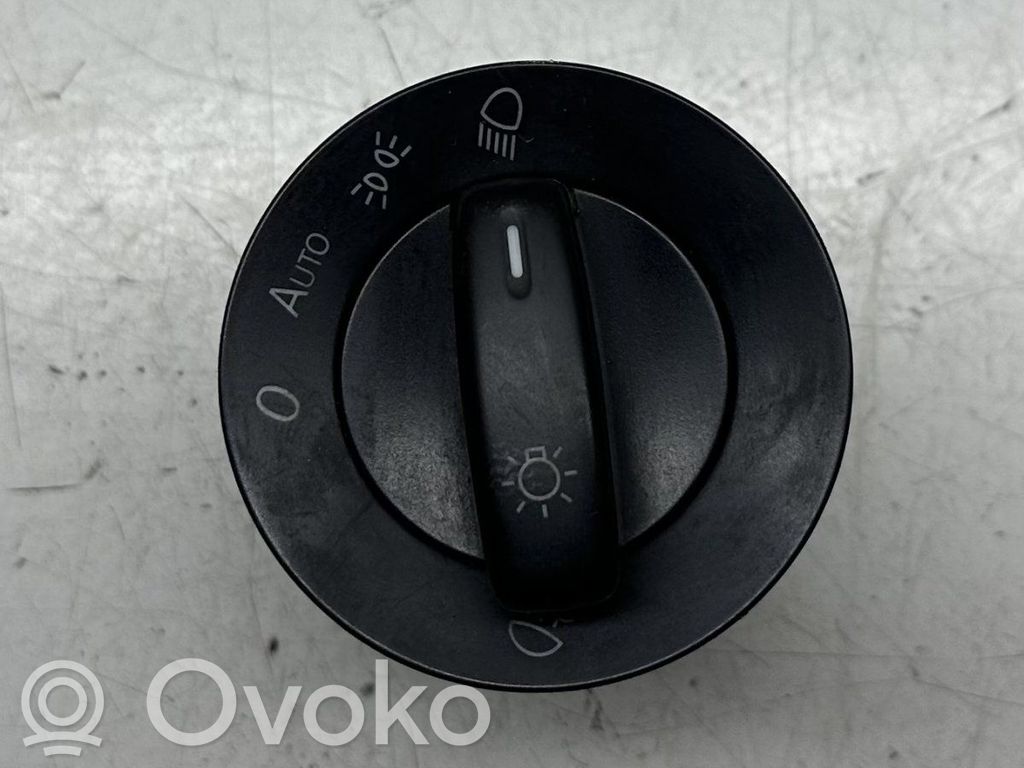 Volkswagen Golf V Interruptor de luz 