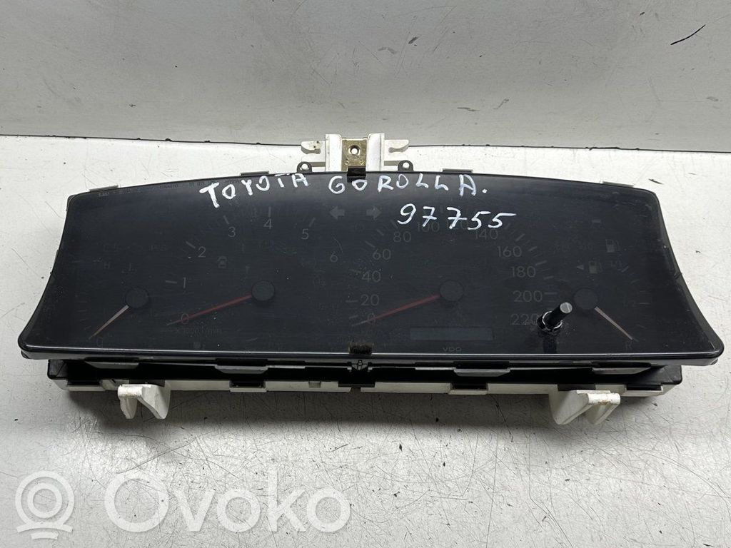 Toyota Corolla E120 E130 Speedometer (instrument cluster) 