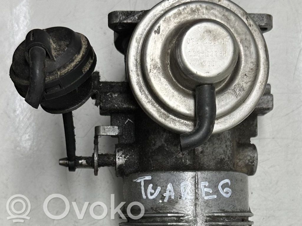 Volkswagen Touareg I Válvula EGR 