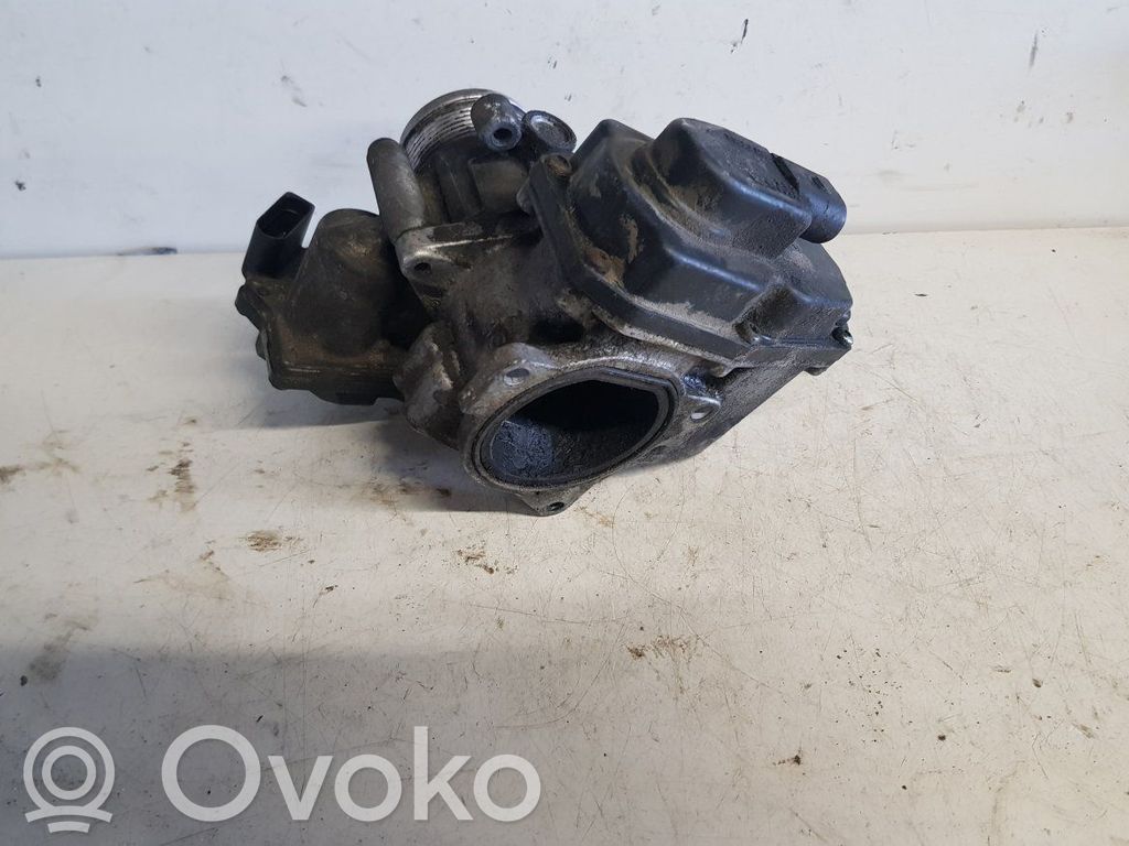 Volkswagen PASSAT B6 Throttle valve 