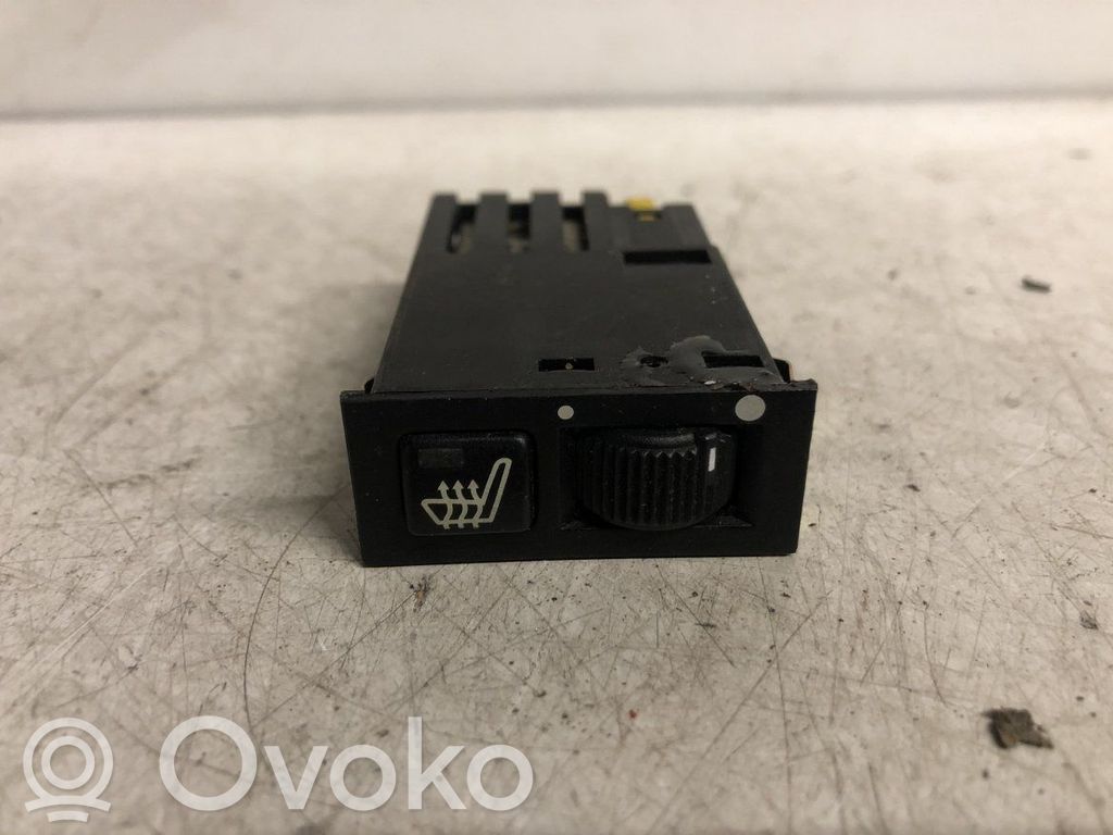 Sėdynių šildymo jungtukas   61318352259