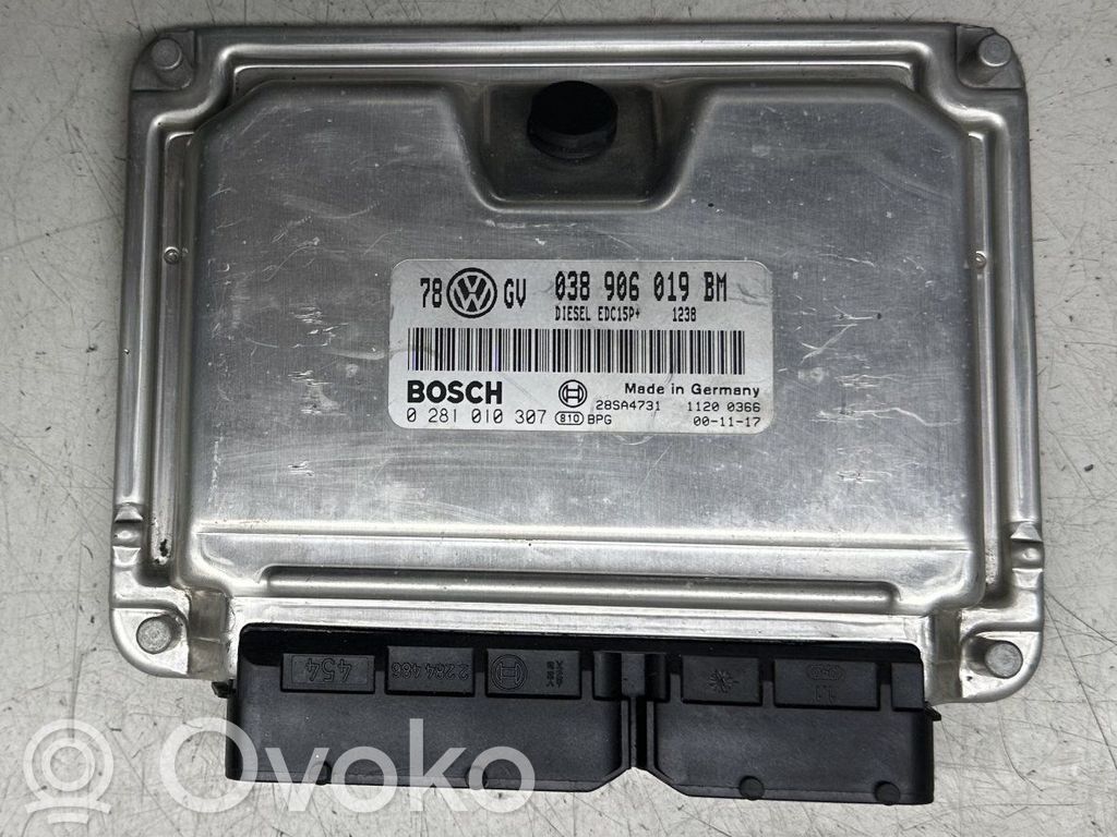 Volkswagen PASSAT B5.5 Engine control unit/module 