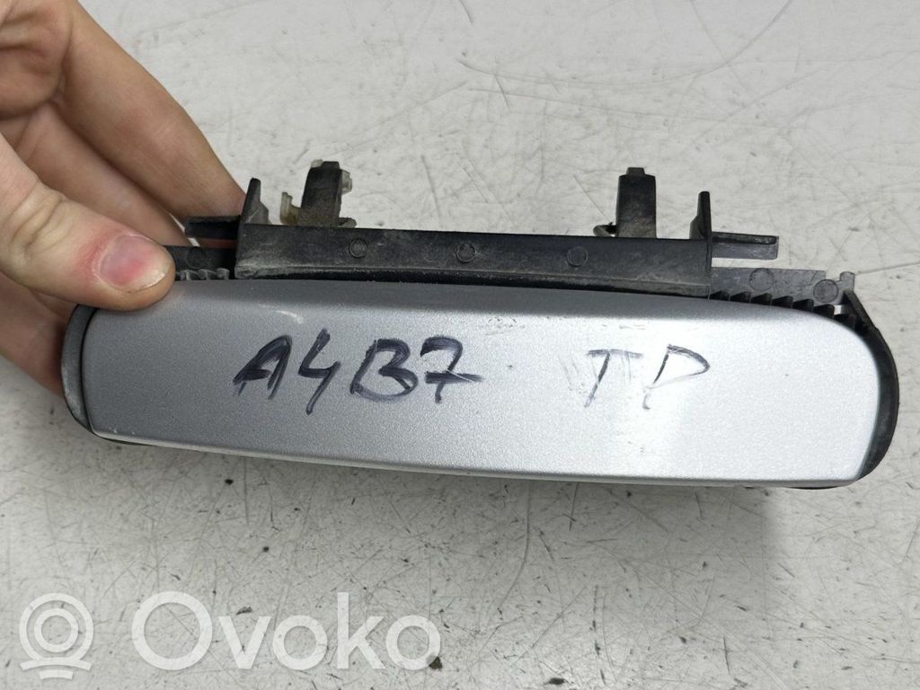 Audi A4 S4 B7 8E 8H Išorinė atidarymo rankena galinių durų 