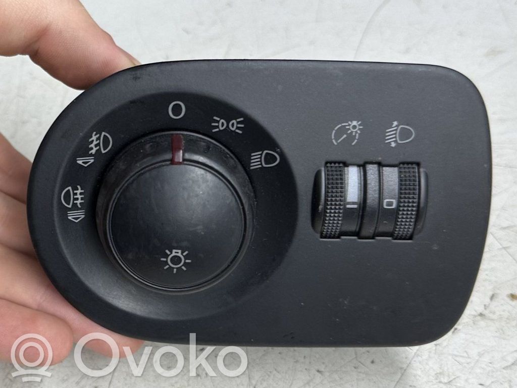 Seat Leon (1P) Light switch 