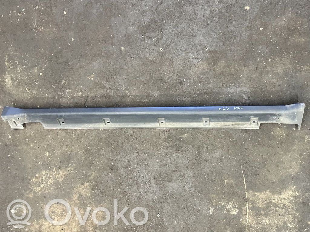 Honda CR-V Moldura protectora del borde delantero 