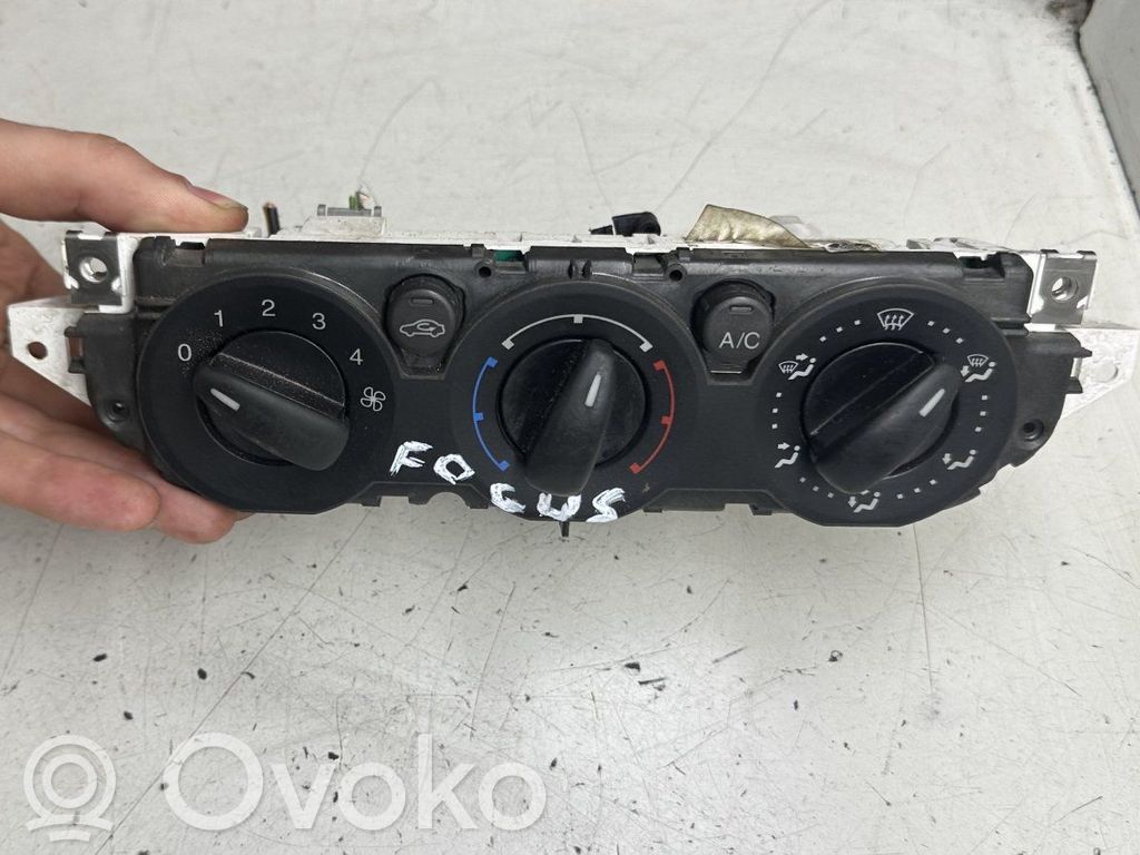 Ford Focus Climate control unit 