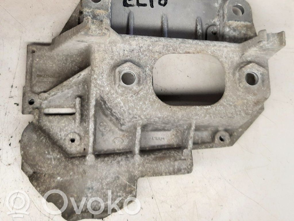 Renault Clio III Engine mounting bracket 