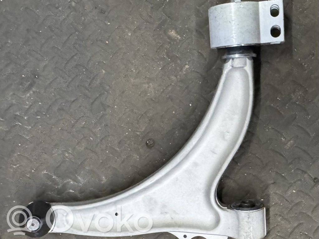 Opel Insignia A Wahacz przedni 