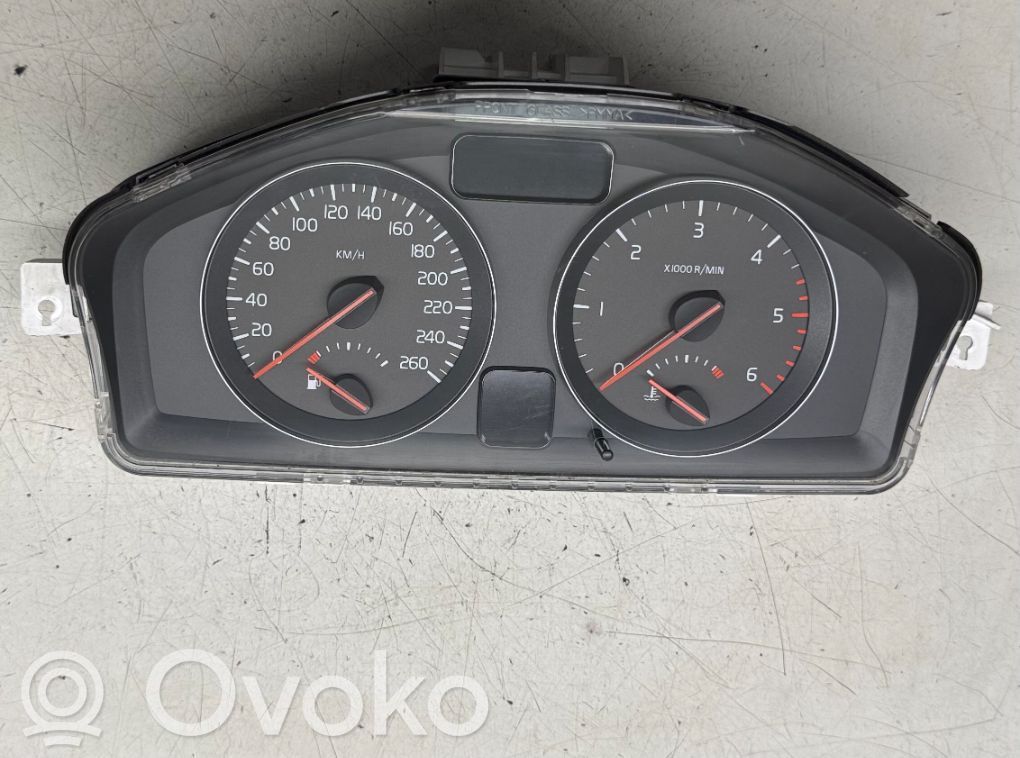 Volvo S40 Speedometer (instrument cluster) 