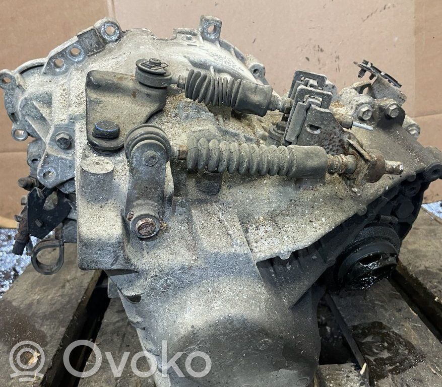 Volvo XC70 Manual 5 speed gearbox 