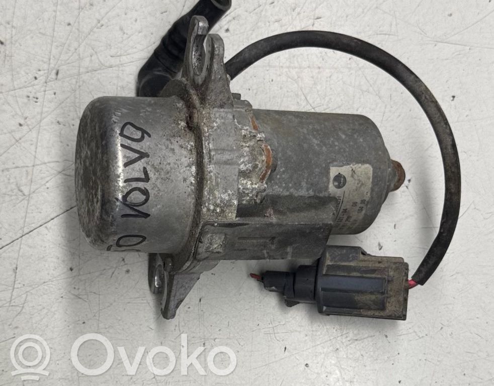 Volvo S40 Brake booster 
