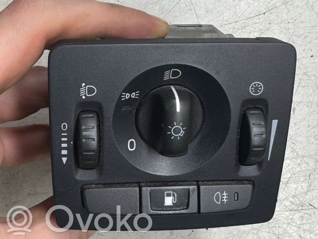 Lukturu slēdzis   30739298,07W41T