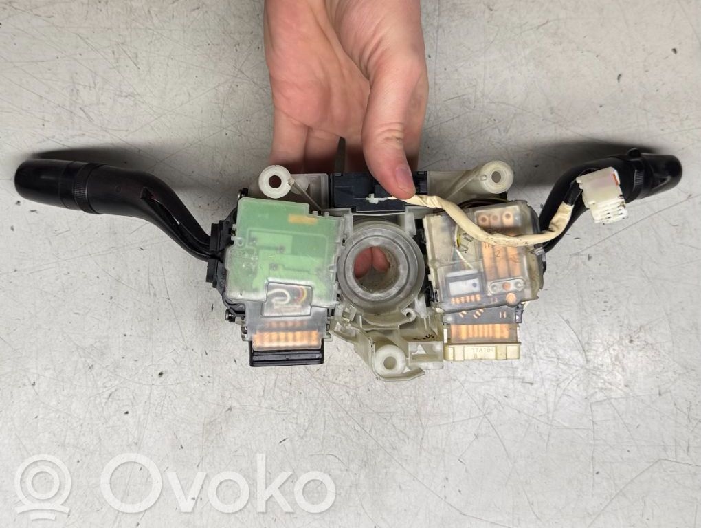 Mazda 6 Wiper turn signal indicator stalk/switch 