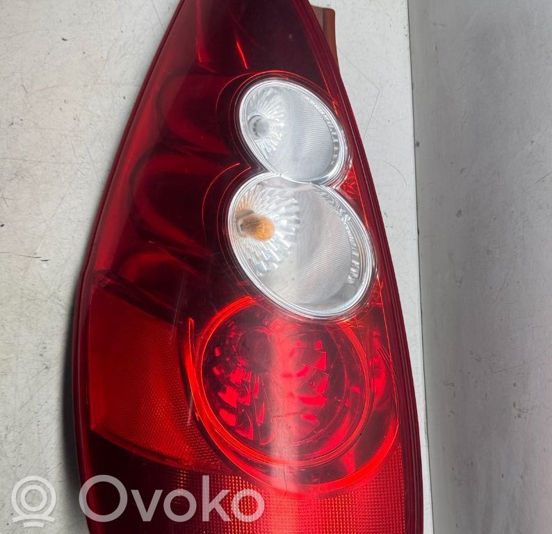 Mazda 5 Rear/tail lights 