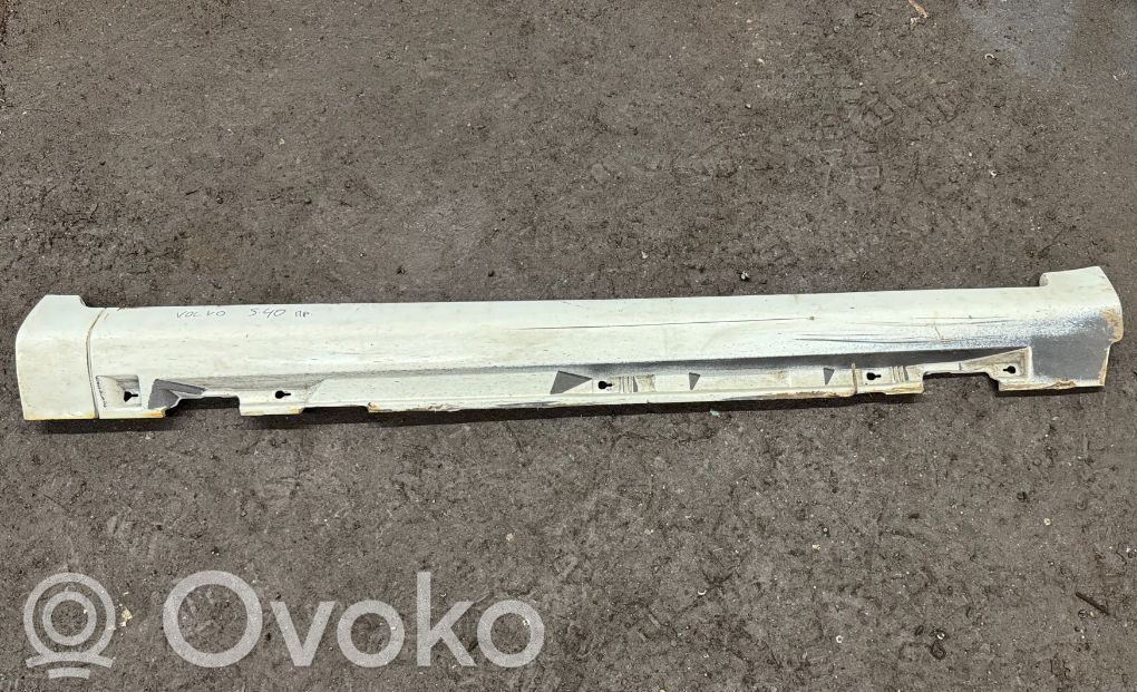 Volvo S40 Priekinio slenksčio apdaila (vidinė) 