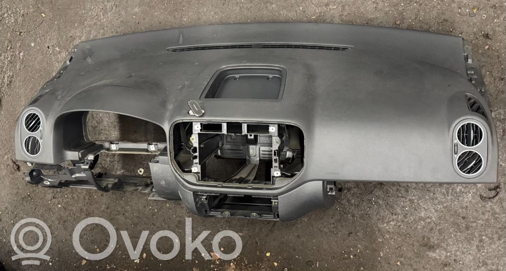 Volkswagen Golf Plus Panelė 