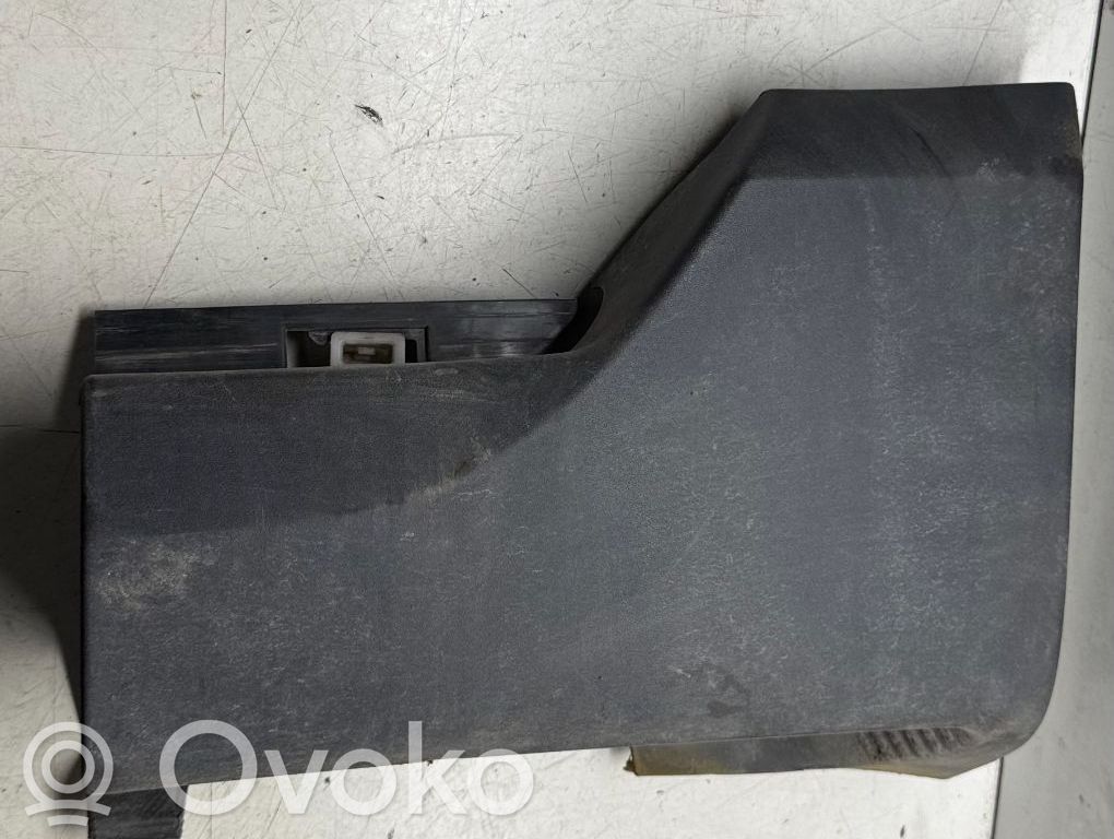 Volvo V70 Отделка переднего порога (внутренняя) 