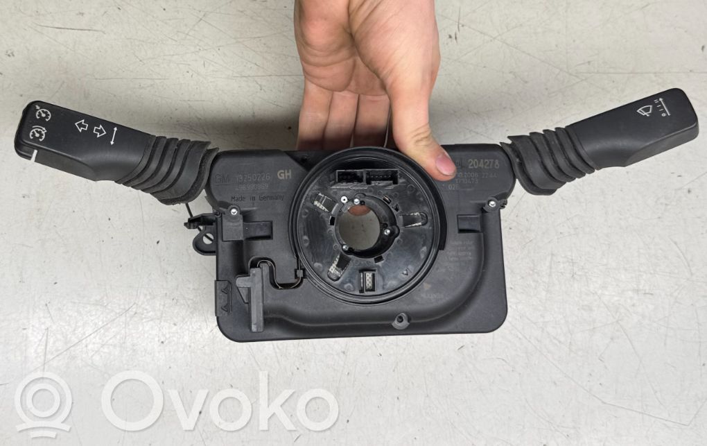 Opel Astra H Rokturu komplekts 