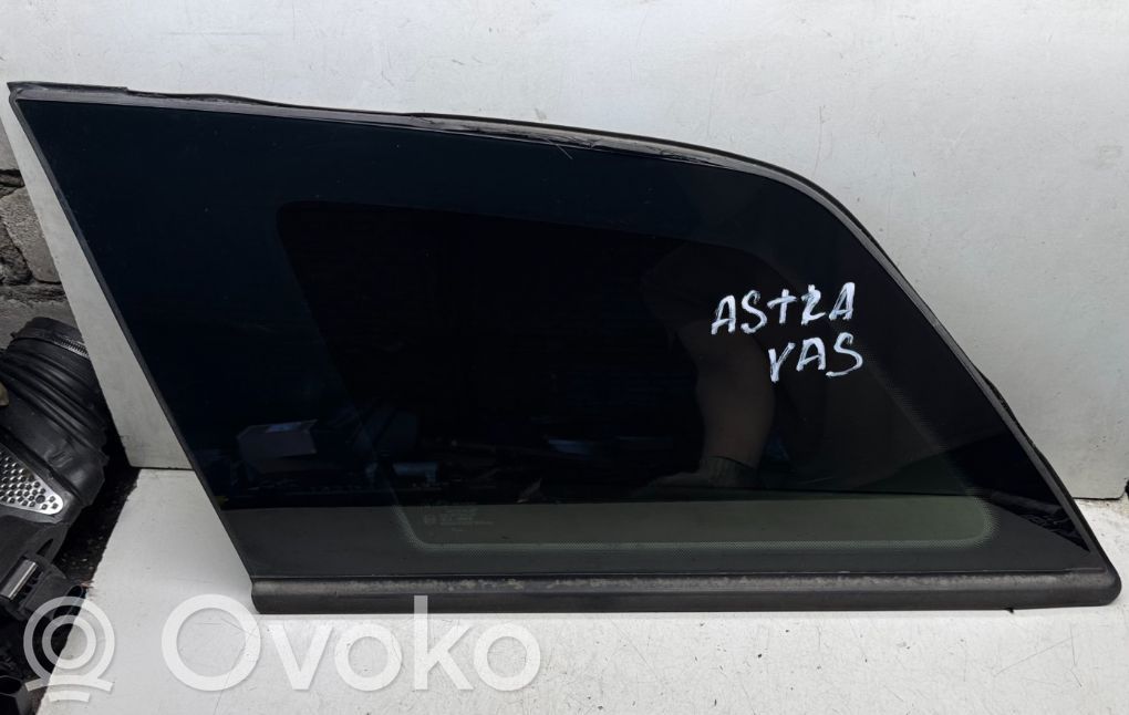 Opel Astra H Takasivuikkuna/-lasi 