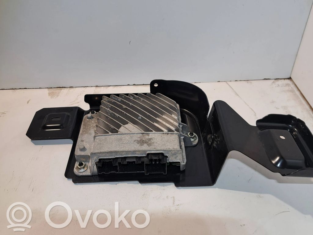 Mazda 3 II Sound amplifier 