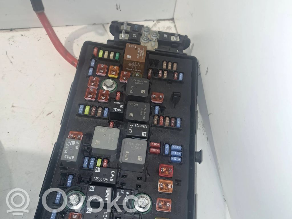 Opel Insignia A Módulo de fusible 