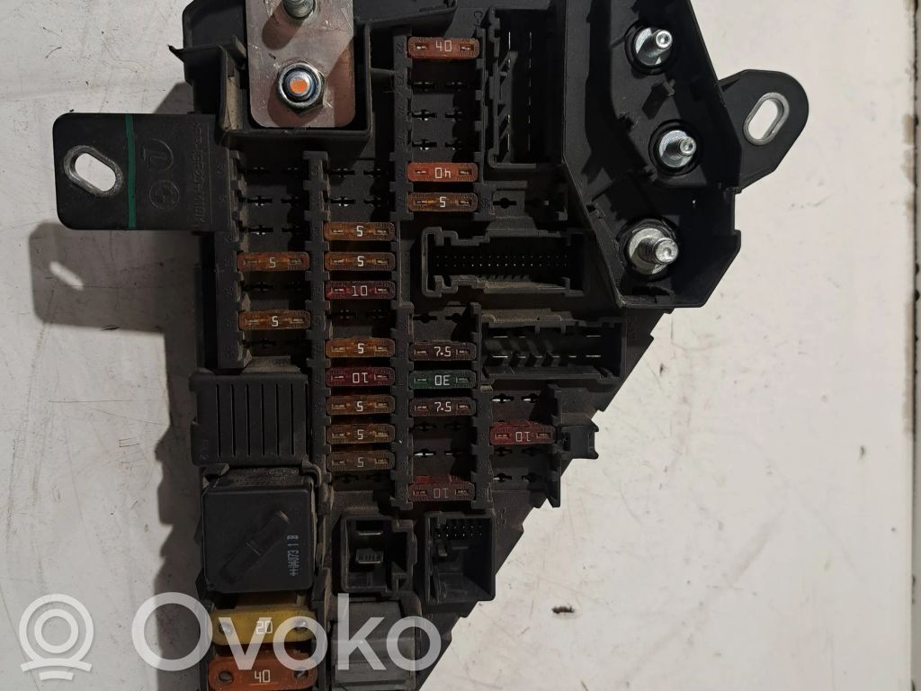 BMW 5 E60 E61 Fuse box set 
