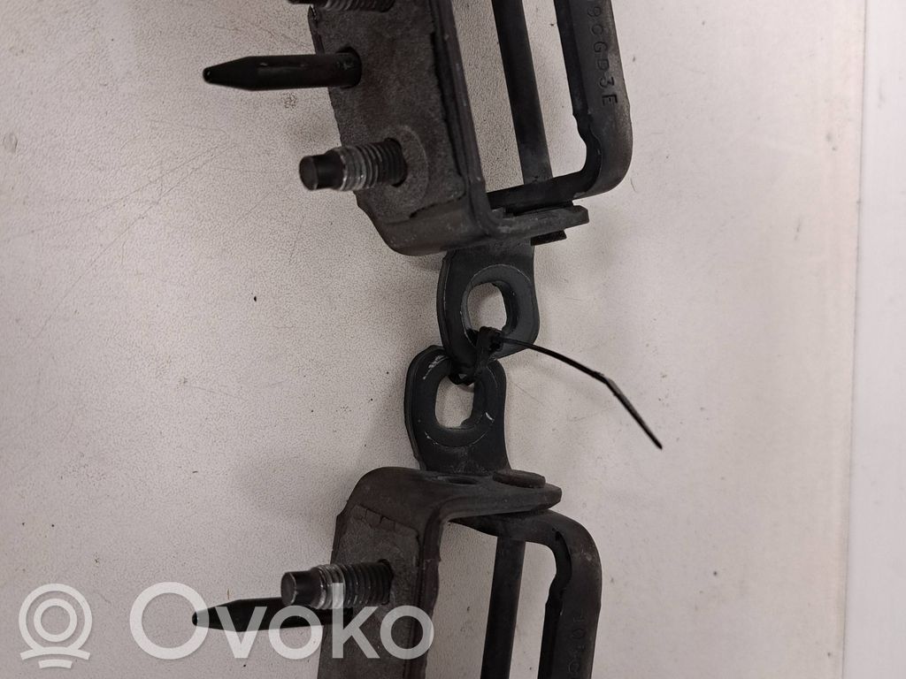 Loading door hinge set   109CGD3E,31335202