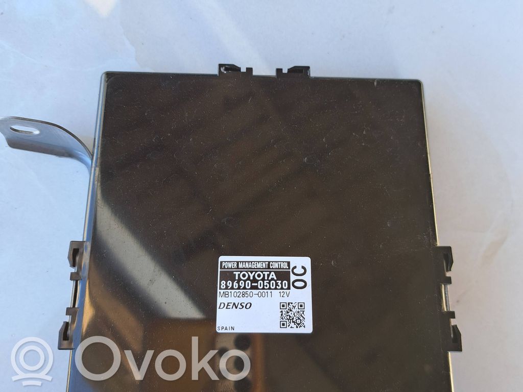 Toyota Avensis T270 Inne komputery / moduły / sterowniki 