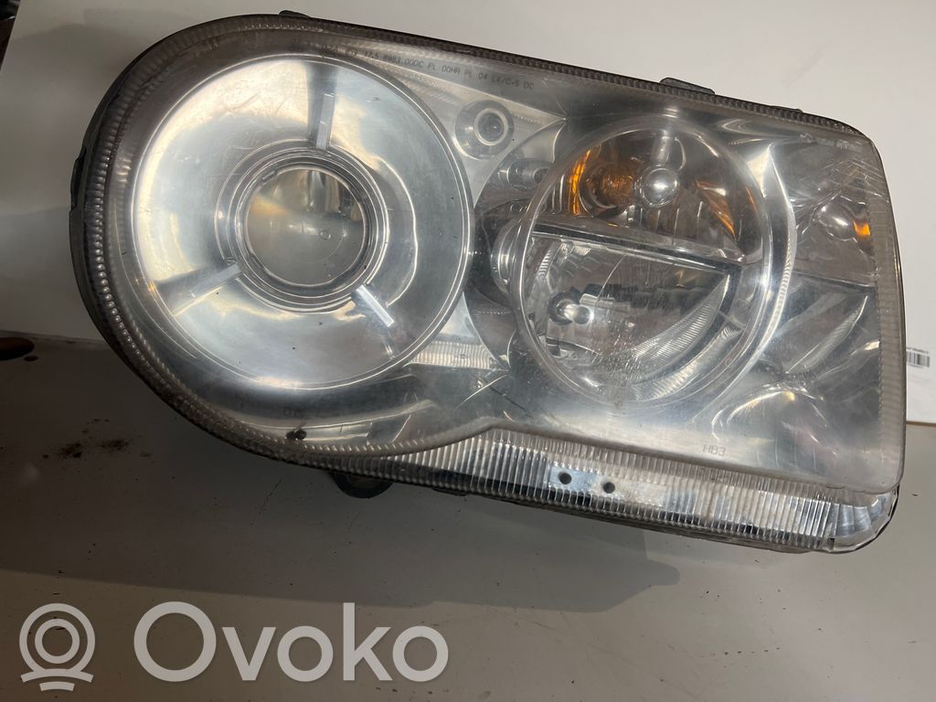 Chrysler 300 - 300C Headlight/headlamp 