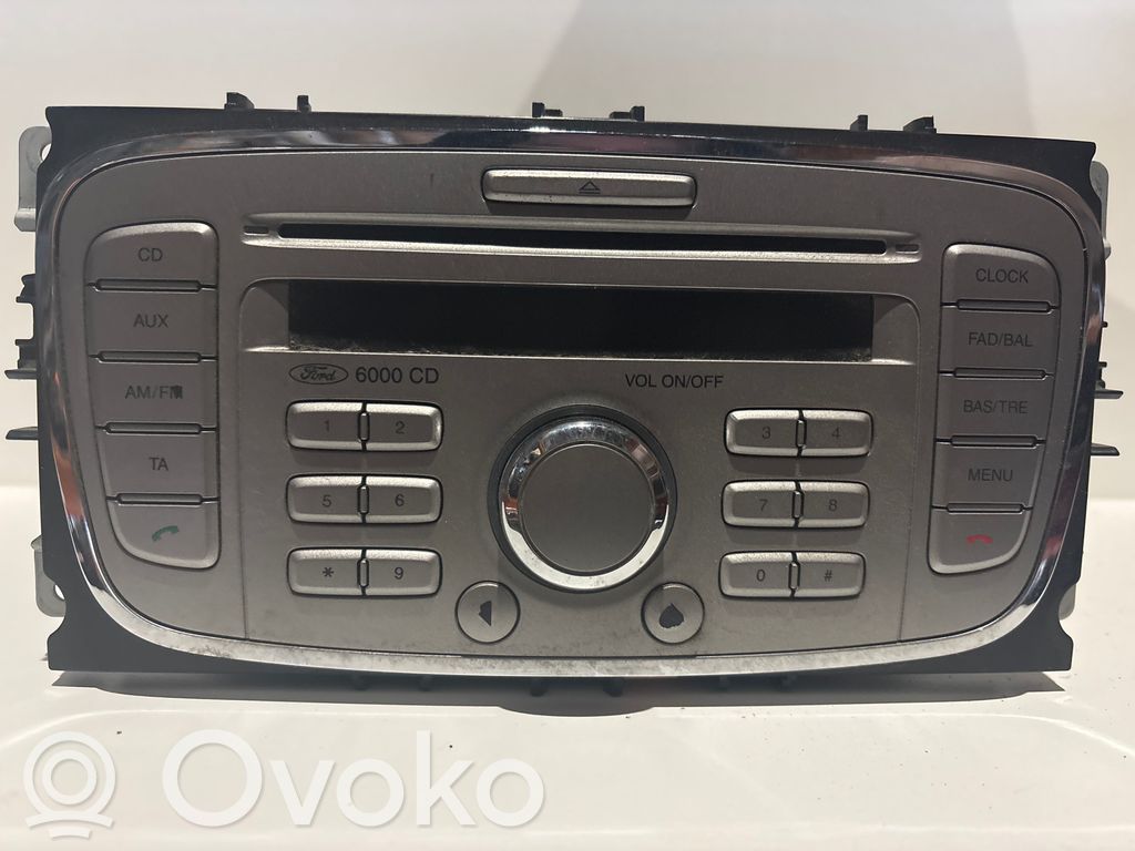 Ford Focus Radio / CD-Player / DVD-Player / Navigation 