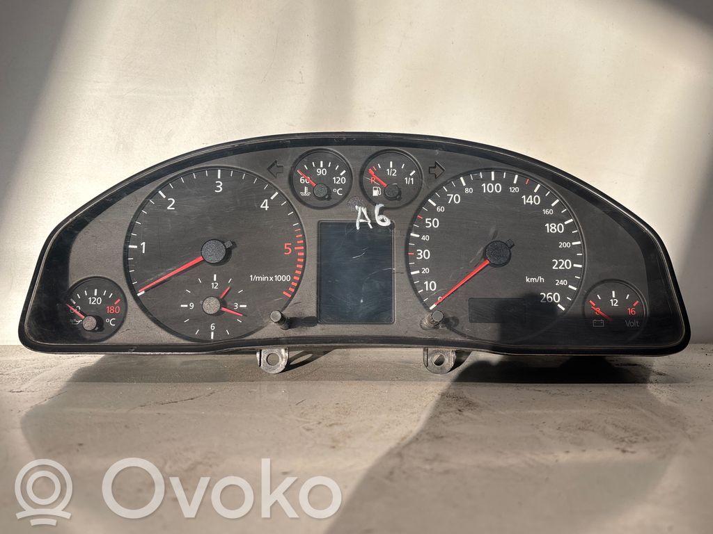 Audi A6 S6 C5 4B Speedometer (instrument cluster) 