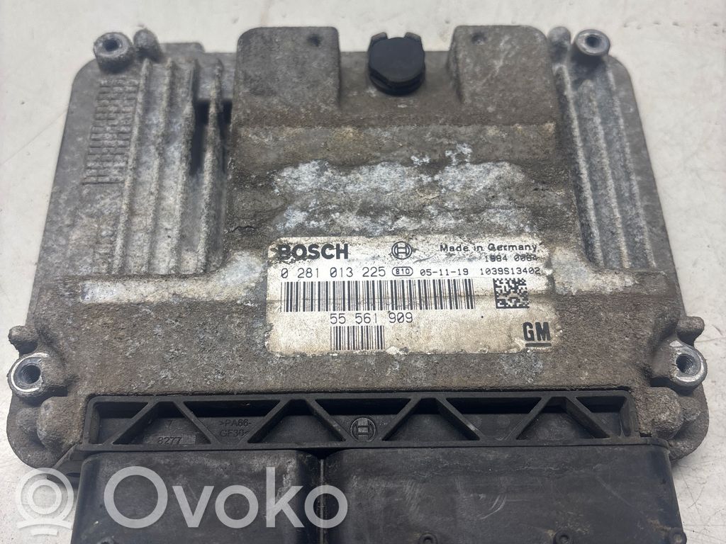 Engine control unit/module   0281013225,55561909
