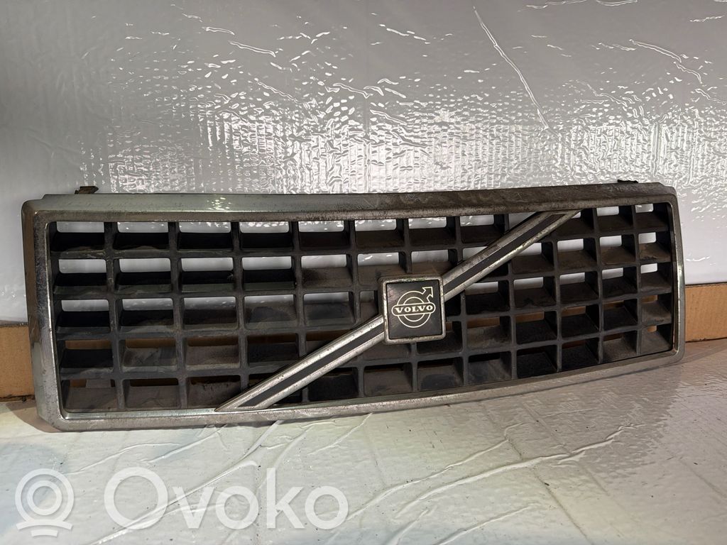Volvo 440 Front grill 