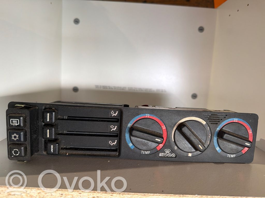 Panel klimatyzacji   E346411,13896200