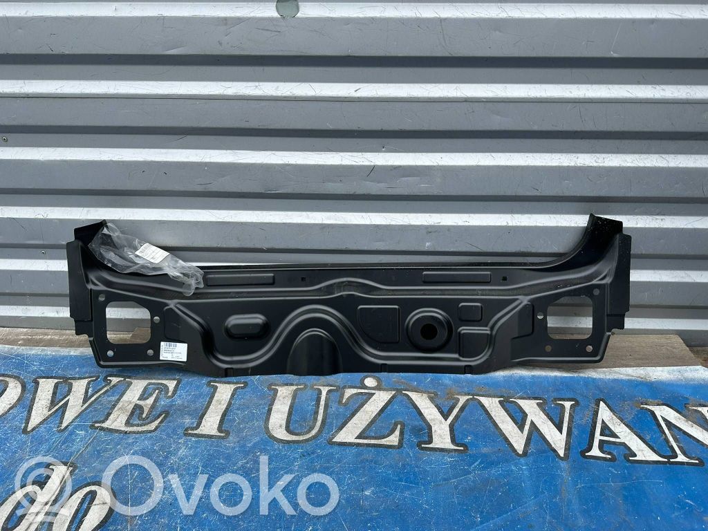 Lava-auton perälauta   4G9813307