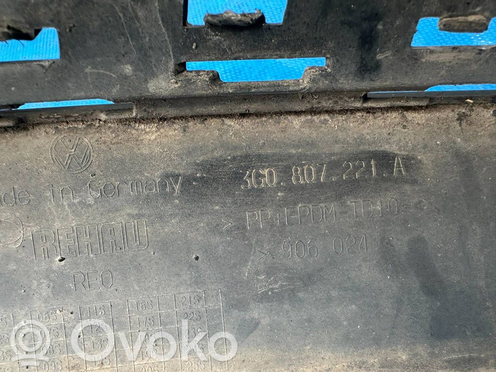 Volkswagen PASSAT B8 Zderzak przedni 