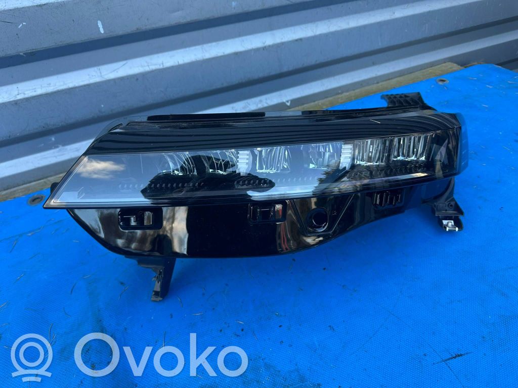 Renault Megane E-Tech Headlight/headlamp 
