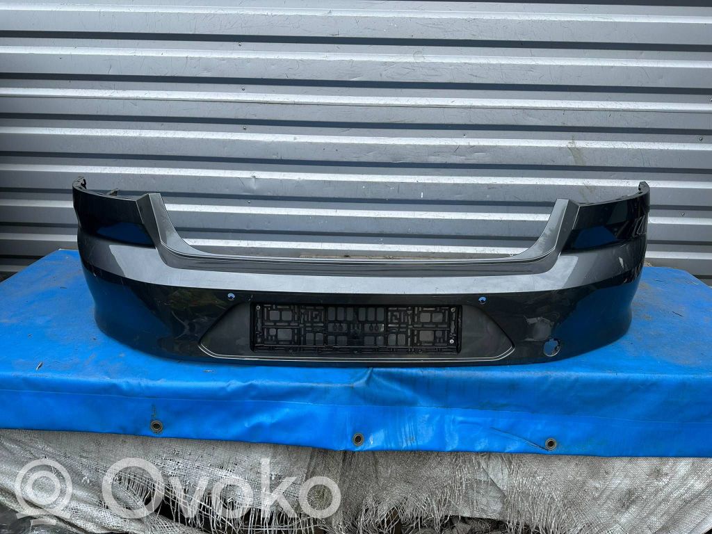 Volkswagen PASSAT B8 Parachoques 