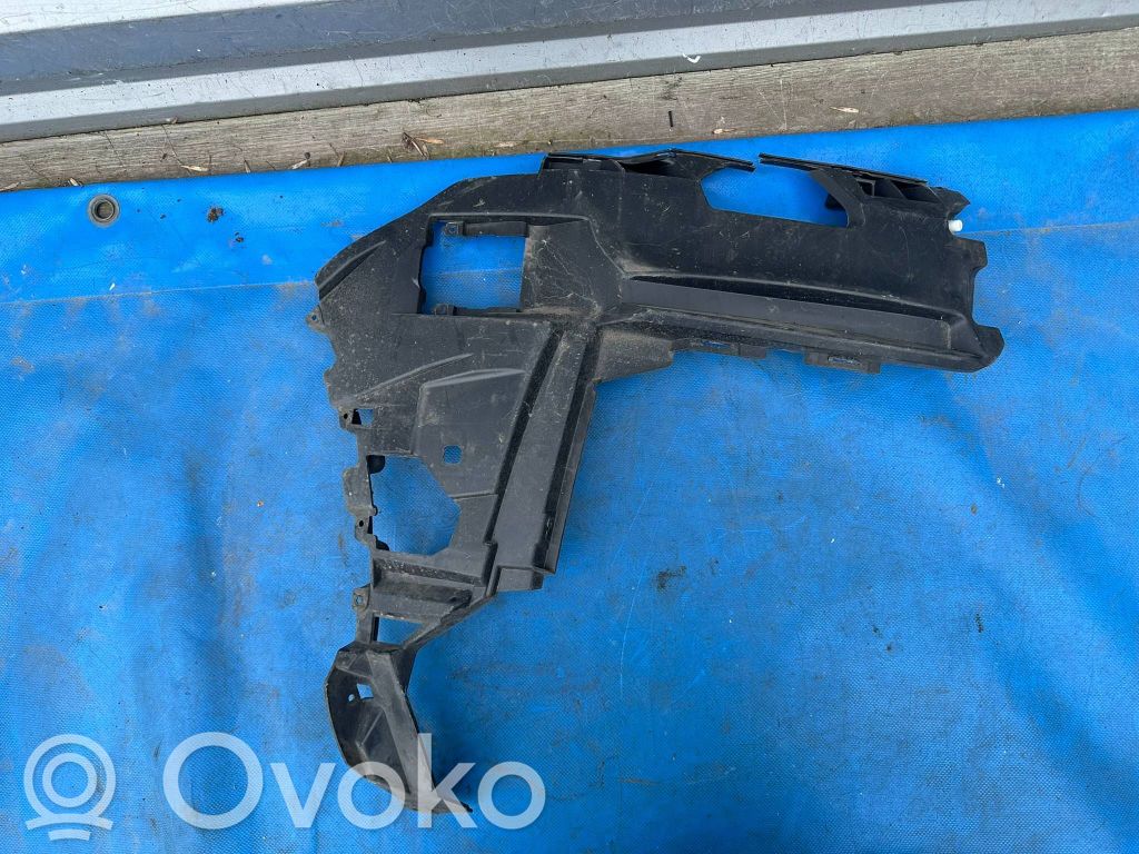 Audi Q7 4M Soporte del parachoques delantero 