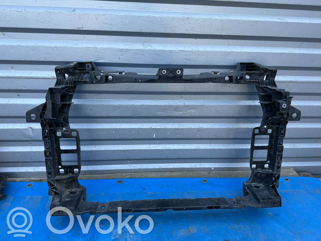 Audi Q7 4M Radiatoru panelis 