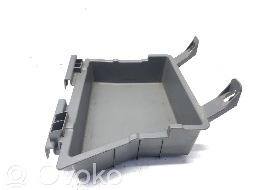 BMW 7 F01 F02 F03 F04 Glove box 